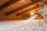 Insufflaggio con lana di vetro nel sottotetto qual è lo spessore ideale e quanto materiale isolante serve2